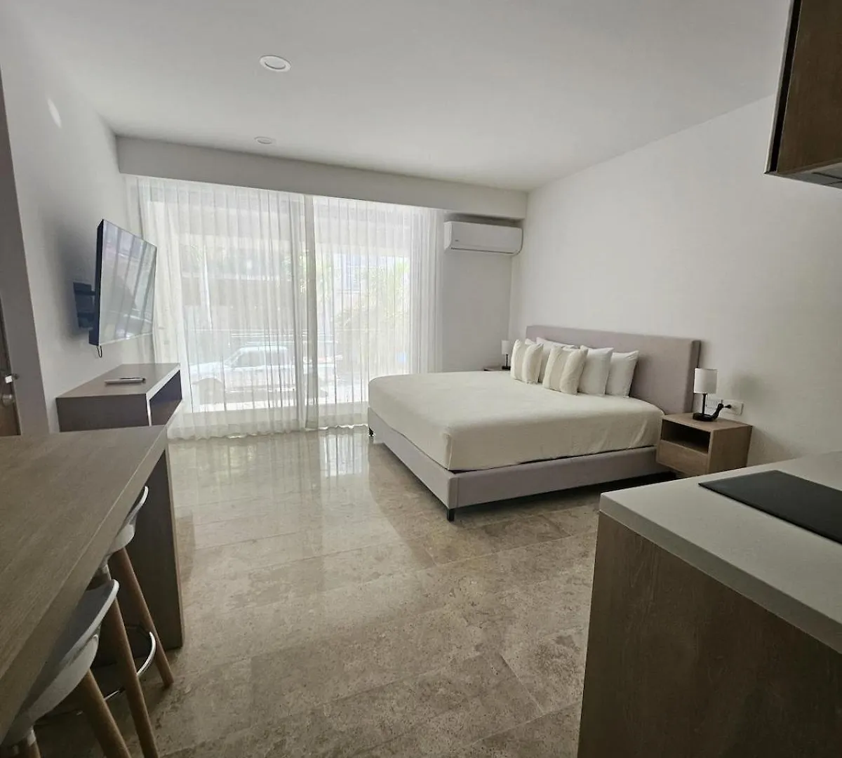 Modern Refuge Just Steps From 5Th Avenue Daire Playa del Carmen