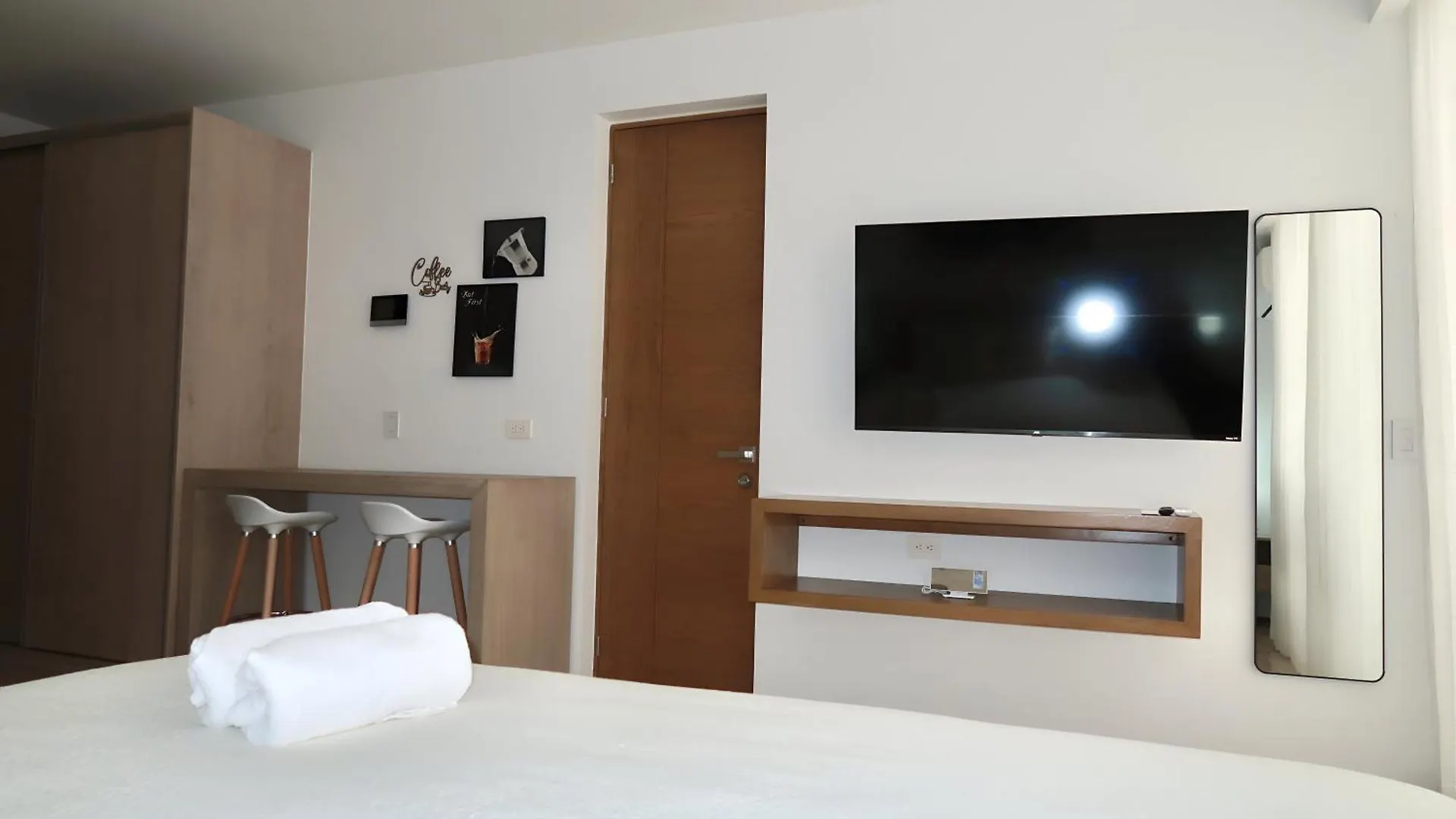 Modern Refuge Just Steps From 5Th Avenue Daire Playa del Carmen